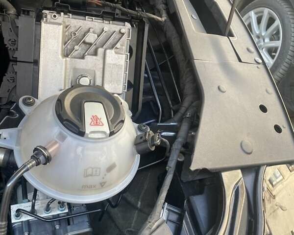 Синий Ауди Ку 5, объемом двигателя 1.98 л и пробегом 53 тыс. км за 28000 $, фото 36 на Automoto.ua