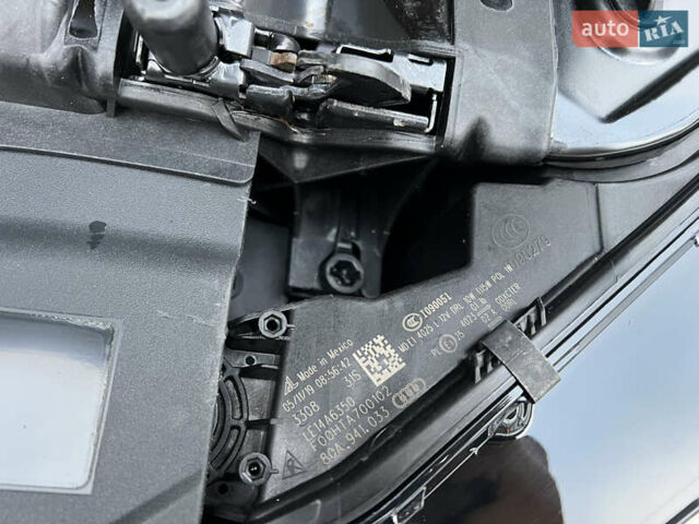 Синій Ауді Ку 5, об'ємом двигуна 2 л та пробігом 104 тис. км за 24999 $, фото 44 на Automoto.ua