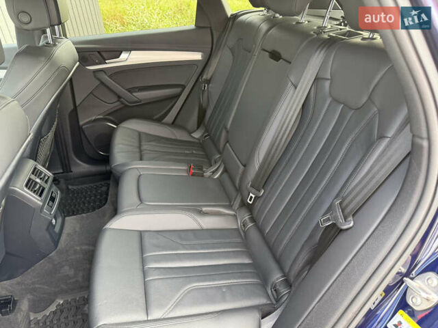 Синій Ауді Ку 5, об'ємом двигуна 2 л та пробігом 70 тис. км за 25300 $, фото 18 на Automoto.ua