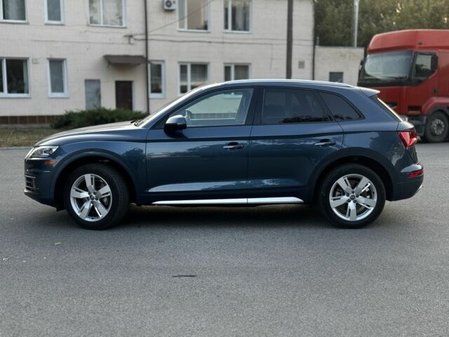Синий Ауди Ку 5, объемом двигателя 2 л и пробегом 147 тыс. км за 27800 $, фото 4 на Automoto.ua