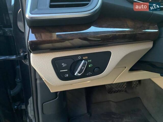 Синій Ауді Ку 5, об'ємом двигуна 2 л та пробігом 157 тис. км за 24900 $, фото 14 на Automoto.ua