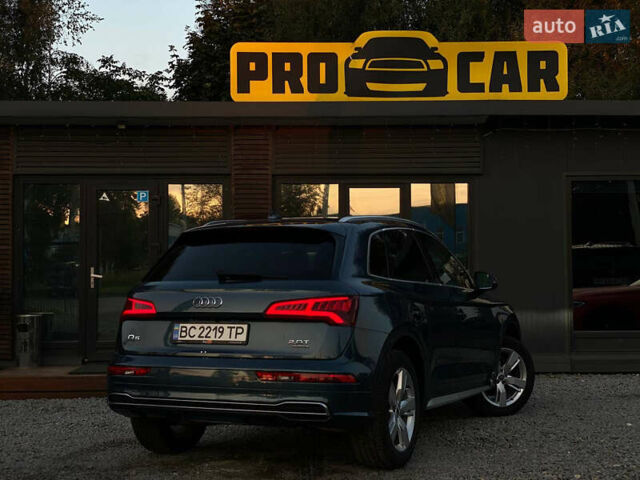 Синий Ауди Ку 5, объемом двигателя 1.98 л и пробегом 83 тыс. км за 27900 $, фото 2 на Automoto.ua