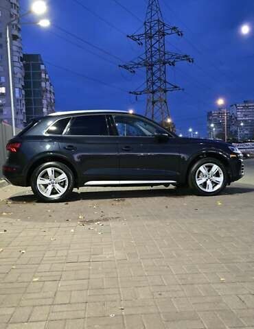 Синий Ауди Ку 5, объемом двигателя 2 л и пробегом 150 тыс. км за 22500 $, фото 18 на Automoto.ua