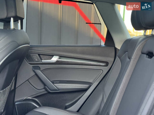 Синій Ауді Ку 5, об'ємом двигуна 2 л та пробігом 176 тис. км за 24499 $, фото 35 на Automoto.ua