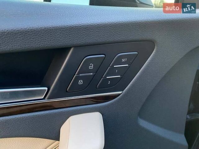 Синій Ауді Ку 5, об'ємом двигуна 2 л та пробігом 157 тис. км за 24900 $, фото 12 на Automoto.ua