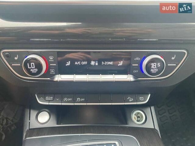 Синій Ауді Ку 5, об'ємом двигуна 2 л та пробігом 150 тис. км за 21999 $, фото 21 на Automoto.ua