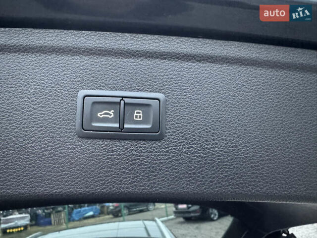 Синий Ауди Ку 5, объемом двигателя 2 л и пробегом 151 тыс. км за 23300 $, фото 44 на Automoto.ua