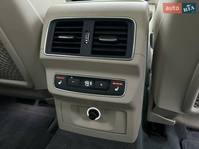 Синий Ауди Ку 5, объемом двигателя 1.98 л и пробегом 61 тыс. км за 29900 $, фото 18 на Automoto.ua