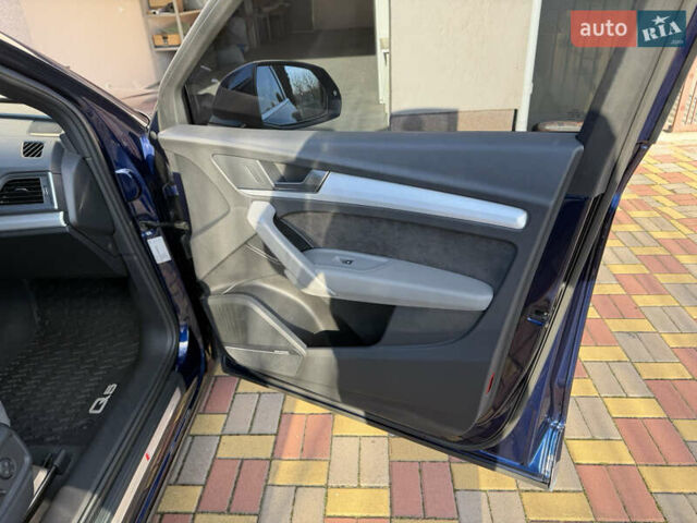 Синий Ауди Ку 5, объемом двигателя 1.97 л и пробегом 113 тыс. км за 37200 $, фото 4 на Automoto.ua