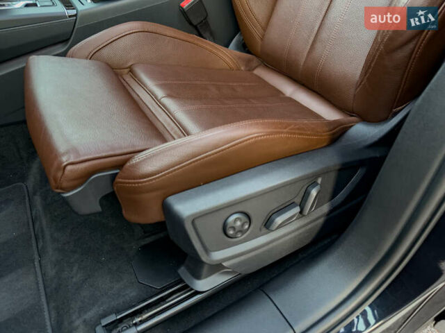 Синій Ауді Ку 5, об'ємом двигуна 2 л та пробігом 86 тис. км за 32999 $, фото 36 на Automoto.ua