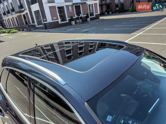 Синій Ауді Ку 5, об'ємом двигуна 2 л та пробігом 86 тис. км за 32999 $, фото 20 на Automoto.ua