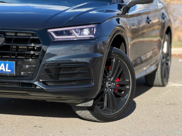 Синий Ауди Ку 5, объемом двигателя 2 л и пробегом 130 тыс. км за 28000 $, фото 2 на Automoto.ua