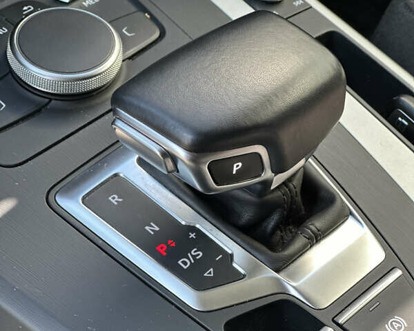 Синий Ауди Ку 5, объемом двигателя 1.97 л и пробегом 230 тыс. км за 27900 $, фото 46 на Automoto.ua