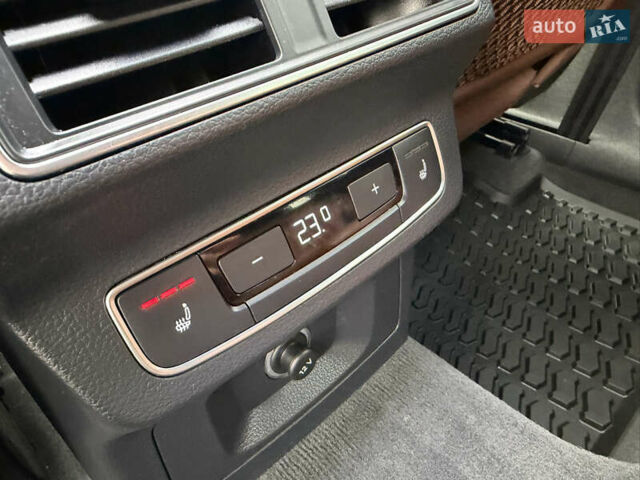 Синий Ауди Ку 5, объемом двигателя 2 л и пробегом 177 тыс. км за 24799 $, фото 61 на Automoto.ua