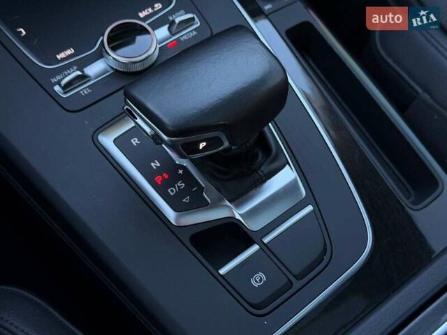 Синій Ауді Ку 5, об'ємом двигуна 1.98 л та пробігом 130 тис. км за 28000 $, фото 70 на Automoto.ua