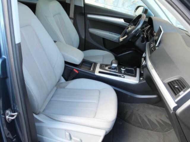 Синий Ауди Ку 5, объемом двигателя 2 л и пробегом 68 тыс. км за 11000 $, фото 18 на Automoto.ua