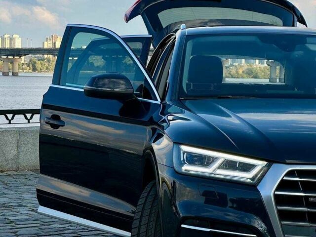 Синий Ауди Ку 5, объемом двигателя 2 л и пробегом 88 тыс. км за 28555 $, фото 6 на Automoto.ua