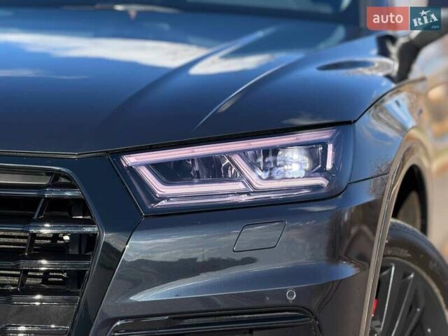 Синій Ауді Ку 5, об'ємом двигуна 1.98 л та пробігом 130 тис. км за 28000 $, фото 3 на Automoto.ua