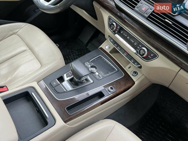 Синий Ауди Ку 5, объемом двигателя 1.98 л и пробегом 181 тыс. км за 23700 $, фото 40 на Automoto.ua