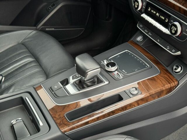 Синий Ауди Ку 5, объемом двигателя 2 л и пробегом 105 тыс. км за 24200 $, фото 8 на Automoto.ua