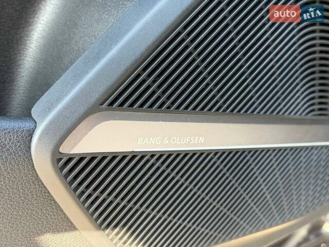 Синій Ауді Ку 5, об'ємом двигуна 1.98 л та пробігом 130 тис. км за 28000 $, фото 40 на Automoto.ua