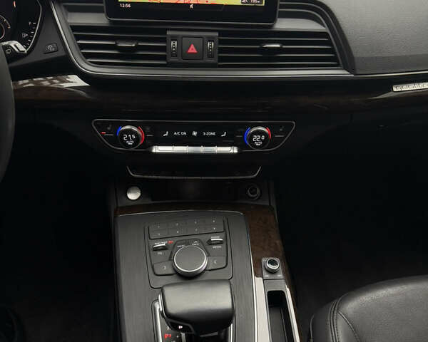 Синий Ауди Ку 5, объемом двигателя 1.98 л и пробегом 62 тыс. км за 26000 $, фото 21 на Automoto.ua