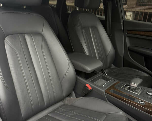 Синий Ауди Ку 5, объемом двигателя 1.98 л и пробегом 62 тыс. км за 26000 $, фото 42 на Automoto.ua