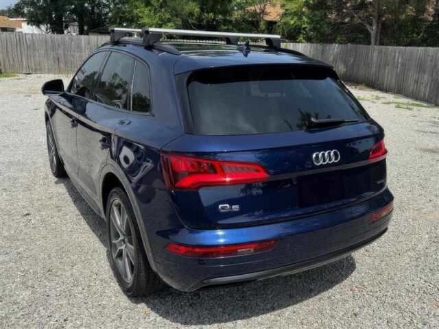 Синій Ауді Ку 5, об'ємом двигуна 2 л та пробігом 37 тис. км за 17800 $, фото 4 на Automoto.ua