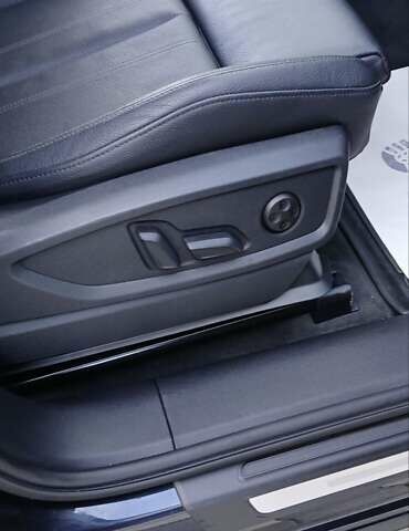 Ауді Ку 5 2019 у Стрые на Automoto.ua Синій Ауді Ку 5, об'ємом двигуна 1.98 л та пробігом 71 тис. км за 28400 $, фото 15 на Automoto.ua