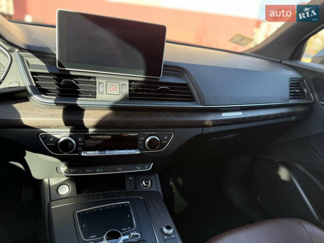 Синій Ауді Ку 5, об'ємом двигуна 0 л та пробігом 88 тис. км за 28000 $, фото 23 на Automoto.ua