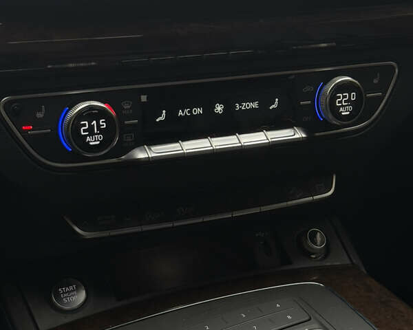 Синий Ауди Ку 5, объемом двигателя 1.98 л и пробегом 62 тыс. км за 26000 $, фото 23 на Automoto.ua