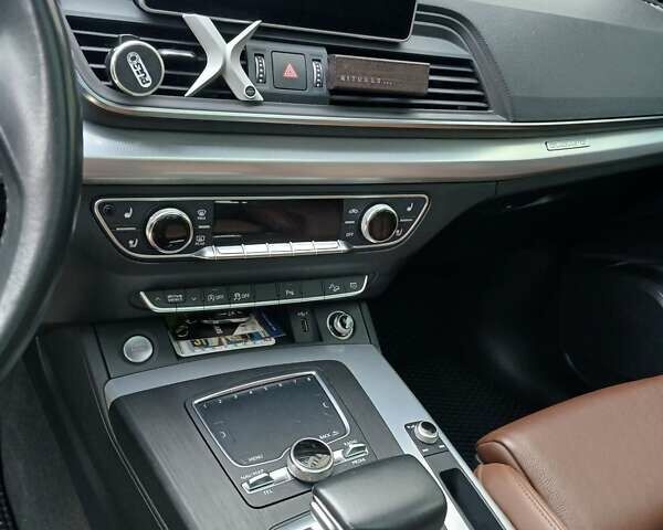 Синий Ауди Ку 5, объемом двигателя 2 л и пробегом 116 тыс. км за 23500 $, фото 1 на Automoto.ua