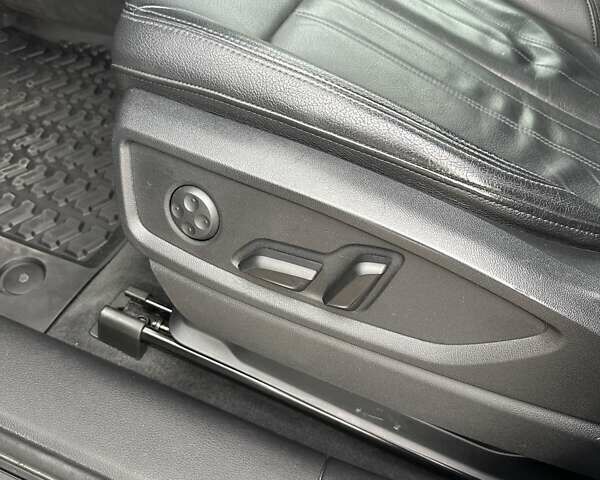 Синій Ауді Ку 5, об'ємом двигуна 1.98 л та пробігом 66 тис. км за 40300 $, фото 12 на Automoto.ua