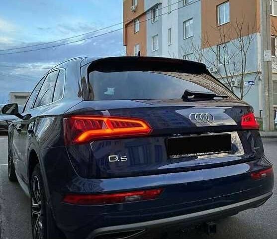 Синий Ауди Ку 5, объемом двигателя 2 л и пробегом 105 тыс. км за 19000 $, фото 4 на Automoto.ua