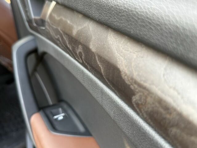 Синій Ауді Ку 5, об'ємом двигуна 2 л та пробігом 110 тис. км за 25600 $, фото 4 на Automoto.ua