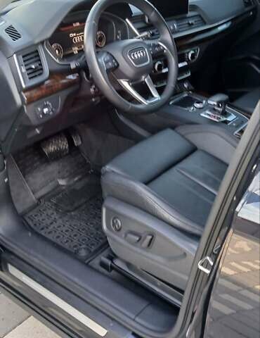 Ауді Ку 5 2019 у Стрые на Automoto.ua Синій Ауді Ку 5, об'ємом двигуна 1.98 л та пробігом 71 тис. км за 28400 $, фото 2 на Automoto.ua