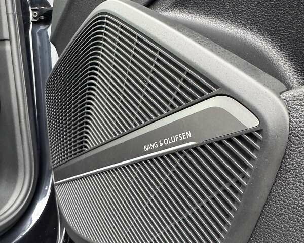 Синий Ауди Ку 5, объемом двигателя 1.98 л и пробегом 189 тыс. км за 22900 $, фото 21 на Automoto.ua