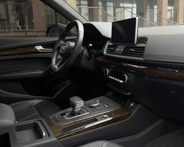 Синий Ауди Ку 5, объемом двигателя 1.98 л и пробегом 62 тыс. км за 26000 $, фото 31 на Automoto.ua