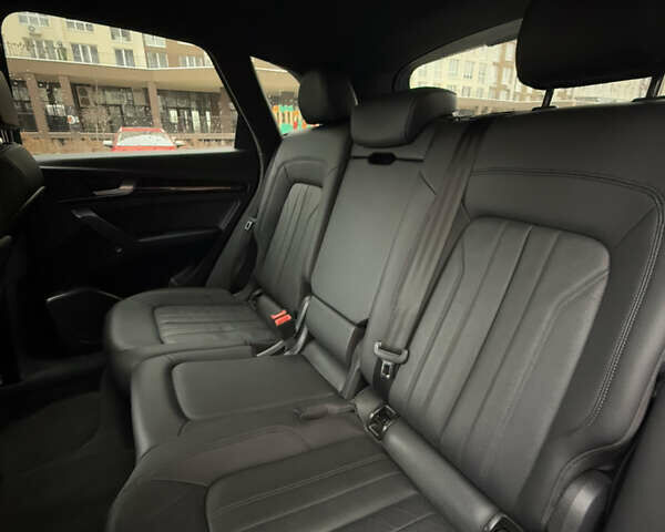 Синий Ауди Ку 5, объемом двигателя 1.98 л и пробегом 62 тыс. км за 26000 $, фото 37 на Automoto.ua