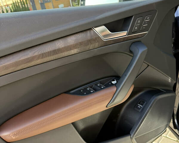 Синій Ауді Ку 5, об'ємом двигуна 0 л та пробігом 88 тис. км за 28000 $, фото 38 на Automoto.ua