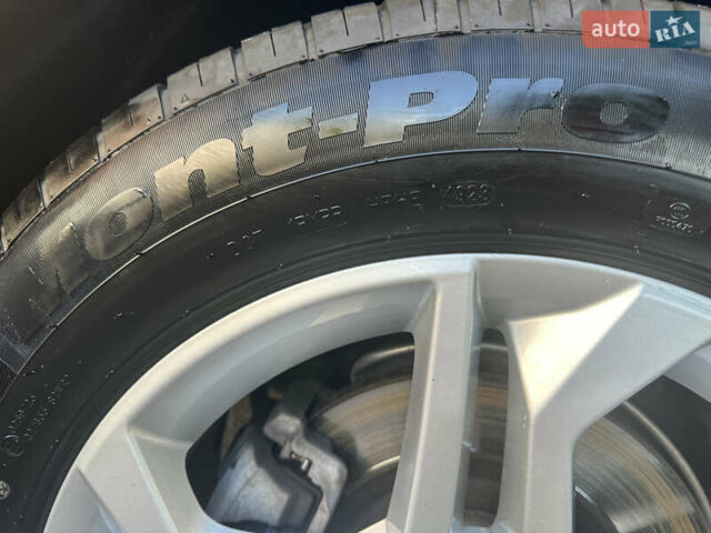 Синий Ауди Ку 5, объемом двигателя 1.98 л и пробегом 115 тыс. км за 30000 $, фото 26 на Automoto.ua