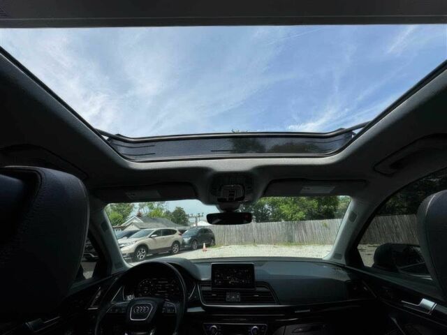 Синий Ауди Ку 5, объемом двигателя 2 л и пробегом 40 тыс. км за 15000 $, фото 11 на Automoto.ua