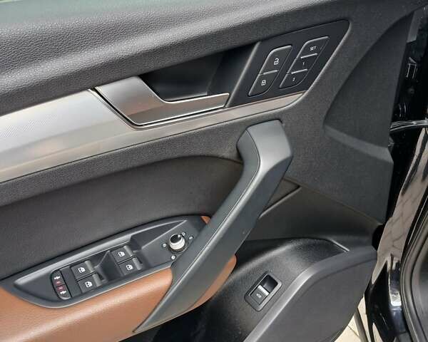 Синий Ауди Ку 5, объемом двигателя 2 л и пробегом 116 тыс. км за 23500 $, фото 22 на Automoto.ua