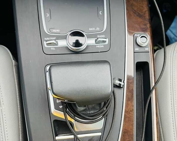 Синий Ауди Ку 5, объемом двигателя 1.98 л и пробегом 109 тыс. км за 28800 $, фото 25 на Automoto.ua