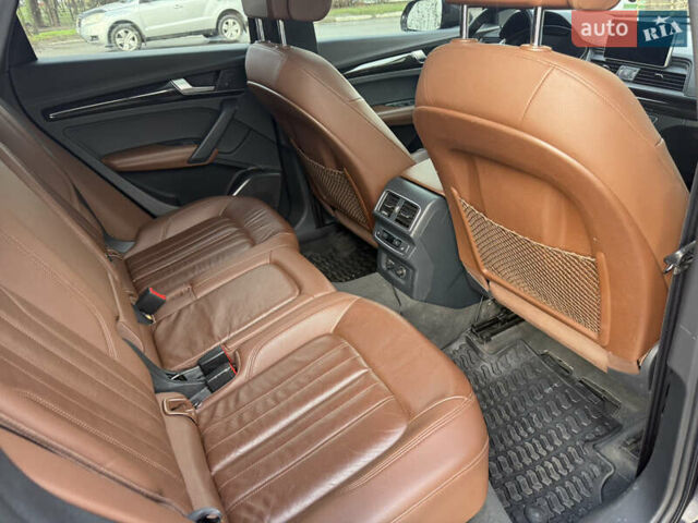 Синій Ауді Ку 5, об'ємом двигуна 1.98 л та пробігом 102 тис. км за 26000 $, фото 3 на Automoto.ua