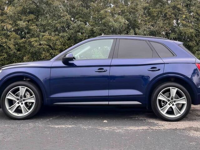 Синій Ауді Ку 5, об'ємом двигуна 2 л та пробігом 47 тис. км за 15800 $, фото 3 на Automoto.ua