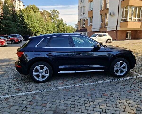 Синий Ауди Ку 5, объемом двигателя 1.98 л и пробегом 28 тыс. км за 29800 $, фото 2 на Automoto.ua