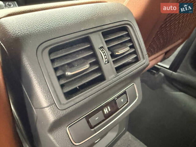 Синій Ауді Ку 5, об'ємом двигуна 2 л та пробігом 85 тис. км за 24900 $, фото 30 на Automoto.ua