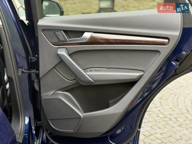 Синий Ауди Ку 5, объемом двигателя 2 л и пробегом 79 тыс. км за 25999 $, фото 72 на Automoto.ua