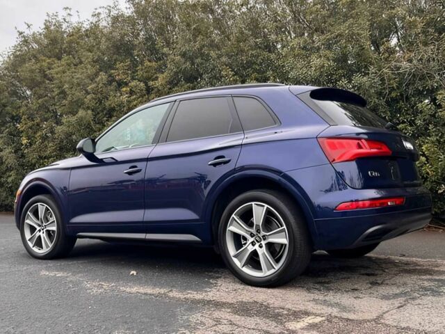 Синій Ауді Ку 5, об'ємом двигуна 2 л та пробігом 47 тис. км за 15800 $, фото 6 на Automoto.ua